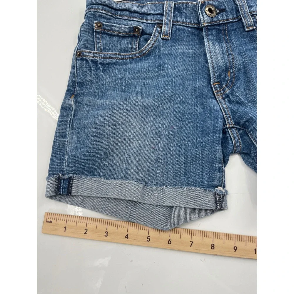 Fossil Vintage Girlfriend Denim Shorts Medium Wash Cuffed Size 26